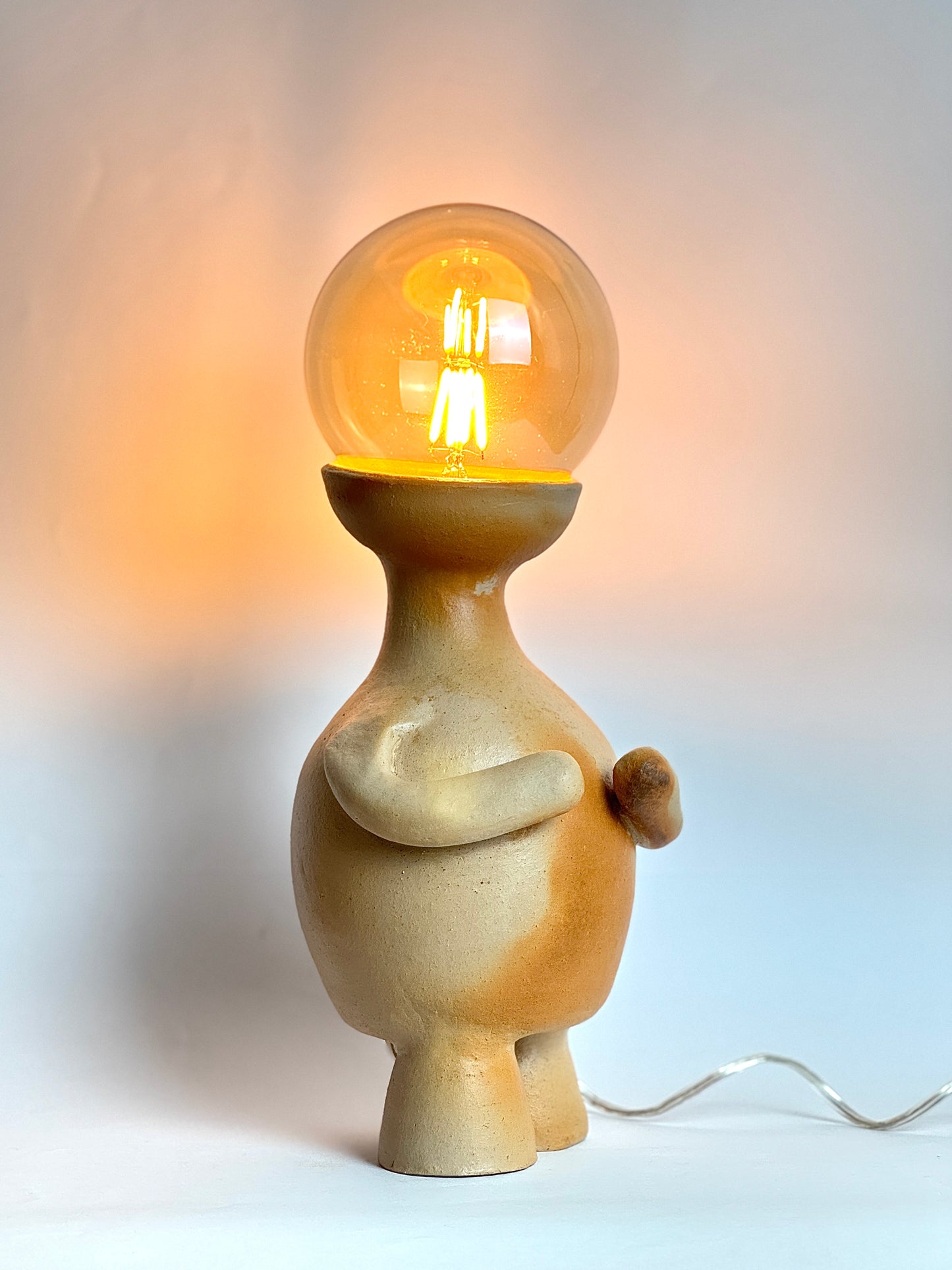 Luminária Pessoa em Pé