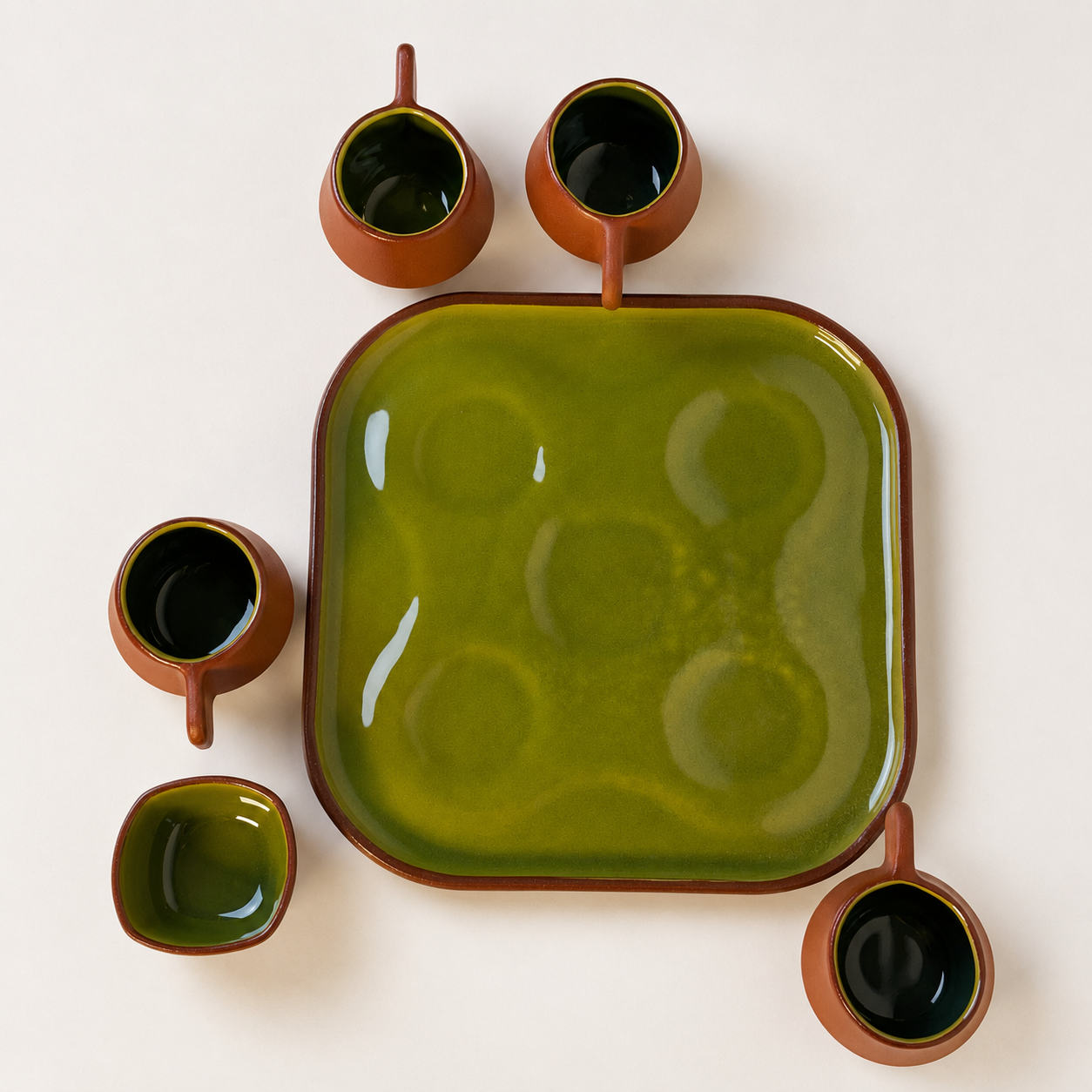 Conjunto Chanfro Verde com 4 Mini Xícaras 80 ml e Bandeja