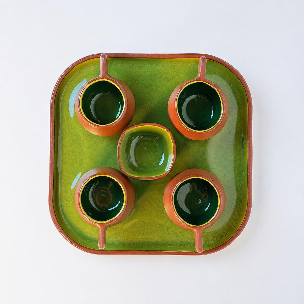 Conjunto Chanfro Verde com 4 Mini Xícaras 80 ml e Bandeja