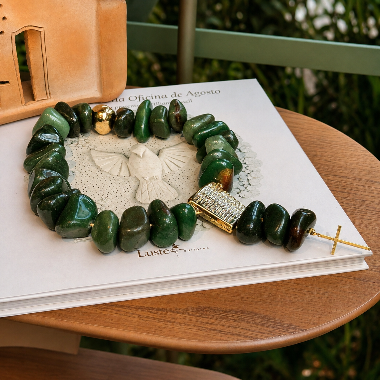 Colar Decorativo Terço em Quartzo Verde