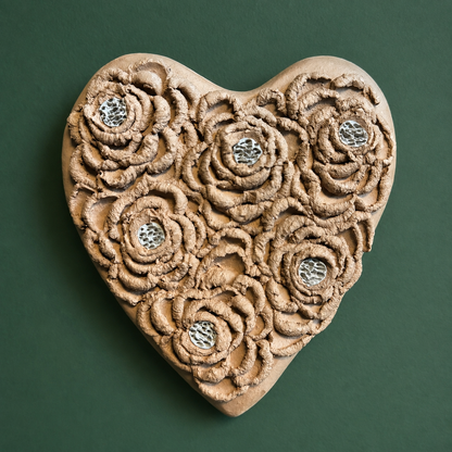 Escultura Coração com Flores