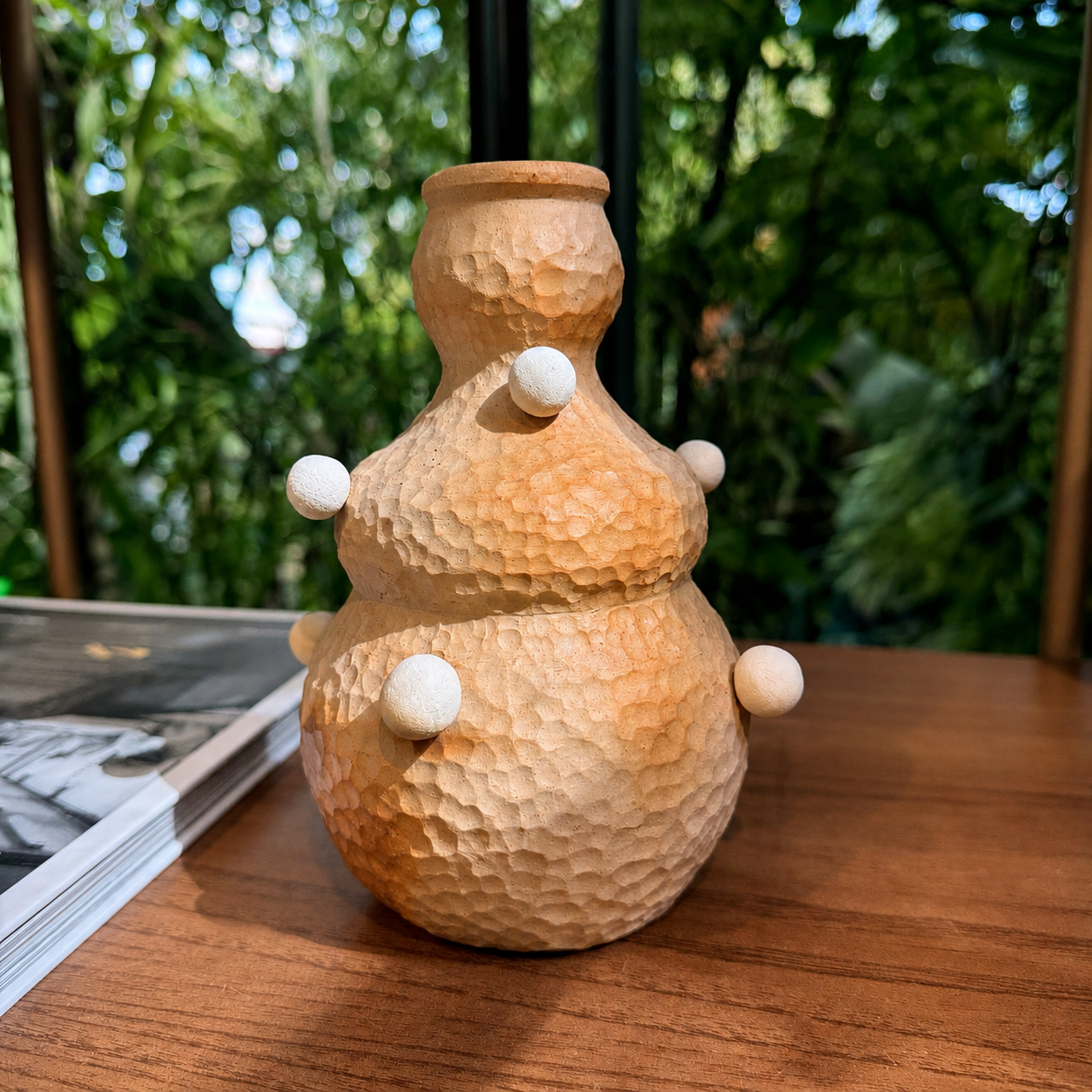 Vaso Escultural Panela de Formiga Médio