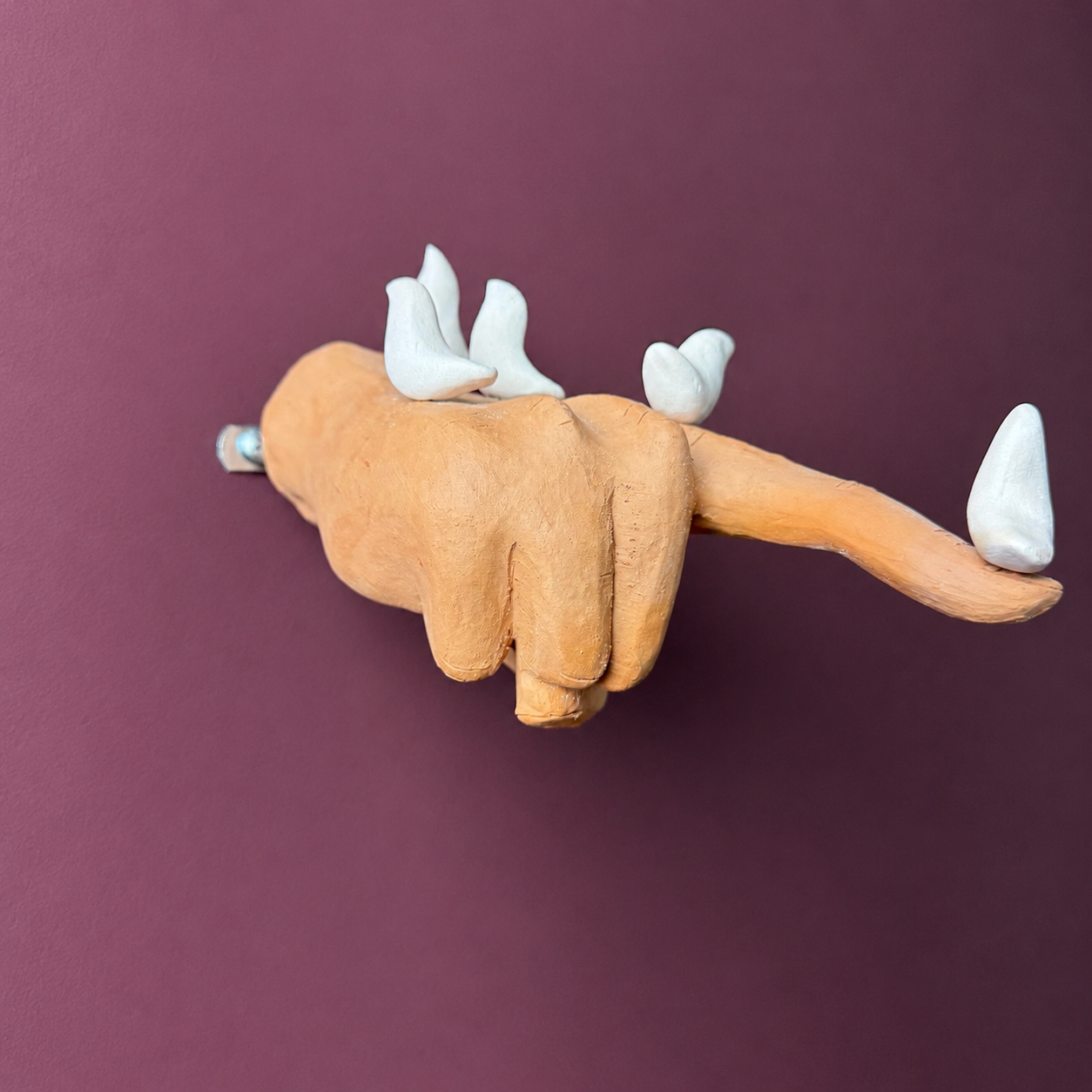 Escultura Mão de Deus com Pássaros em Cerâmica