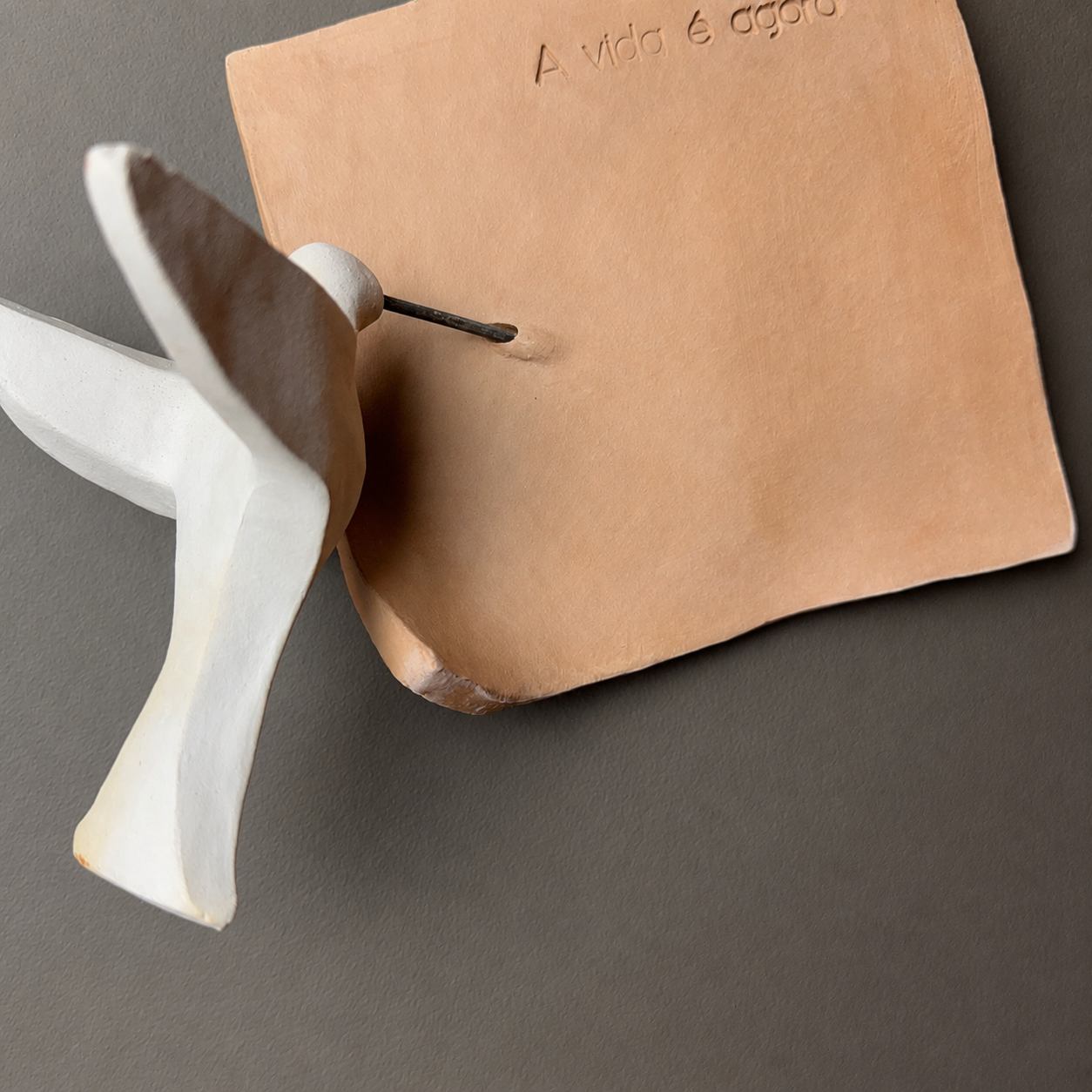 Escultura de Parede A VIDA É AGORA - Modelo 1