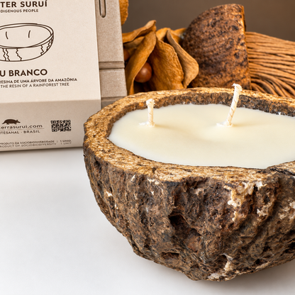 Vela Aromática de Breu Branco em Ouriço de Castanha-do-Brasil 180 g