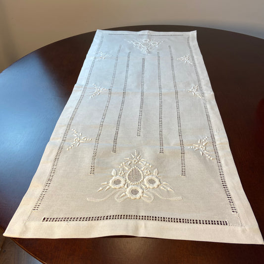 Passira Rectangular Table Runner 1.00m Linen and White Embroidery