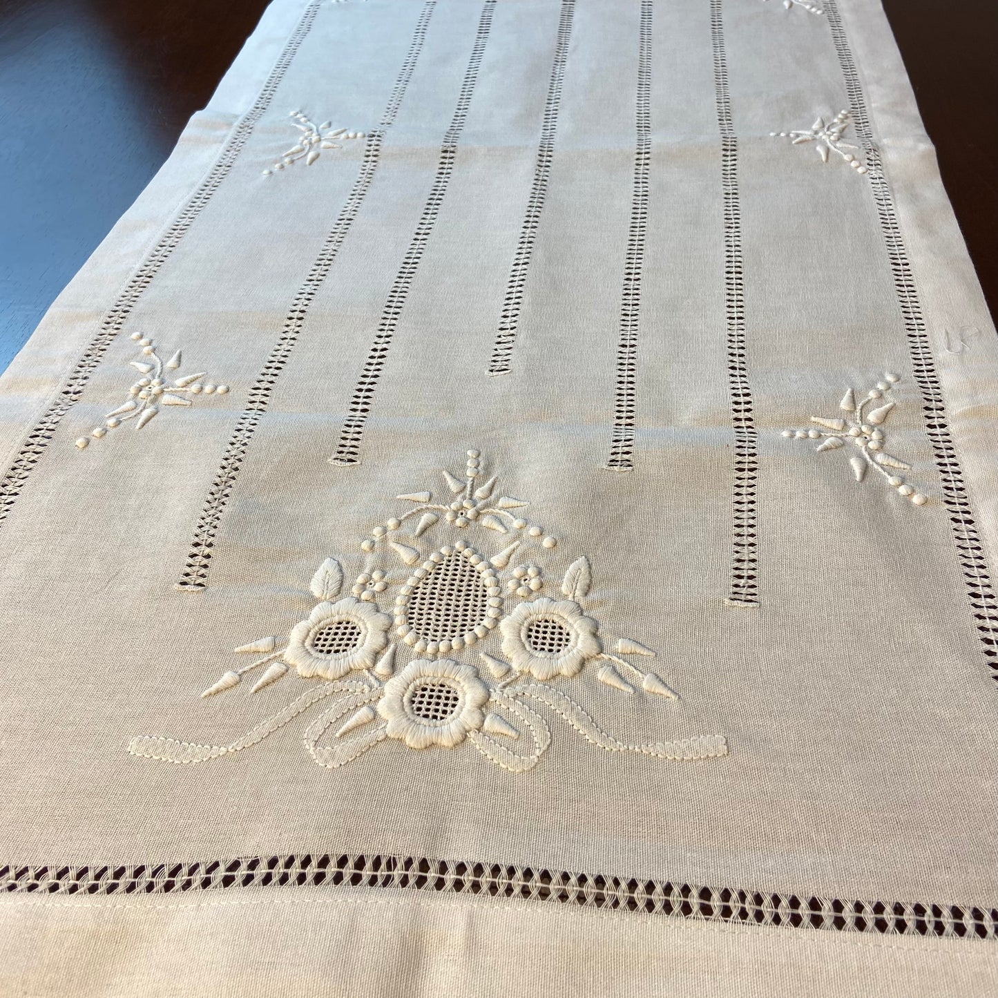 Passira Rectangular Table Runner 1.00m Linen and White Embroidery