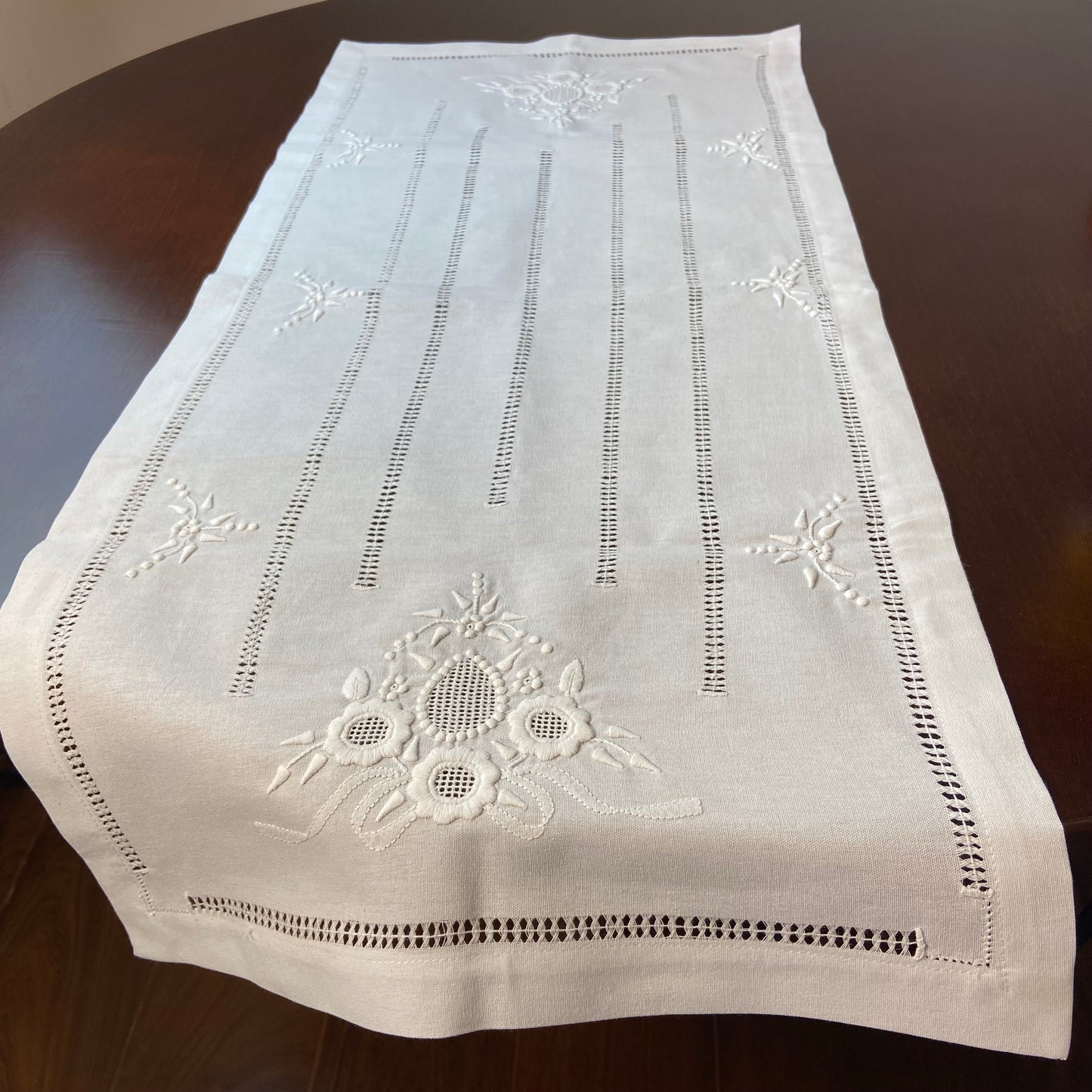 Passira Rectangular Table Runner 1.00m Linen and White Embroidery